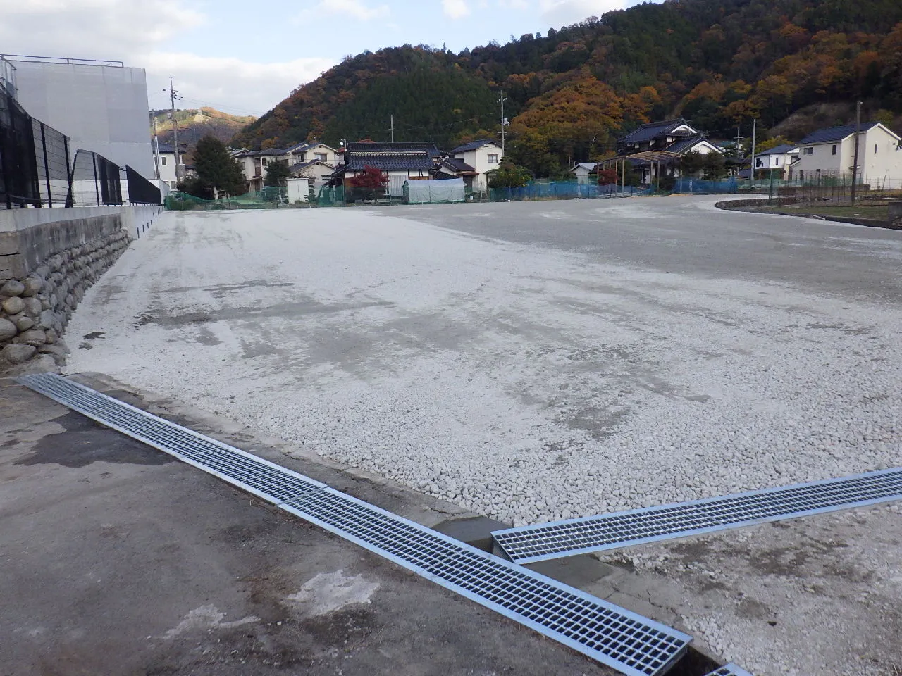 載積ガレージ及びU型側溝新設工事 施工後 2